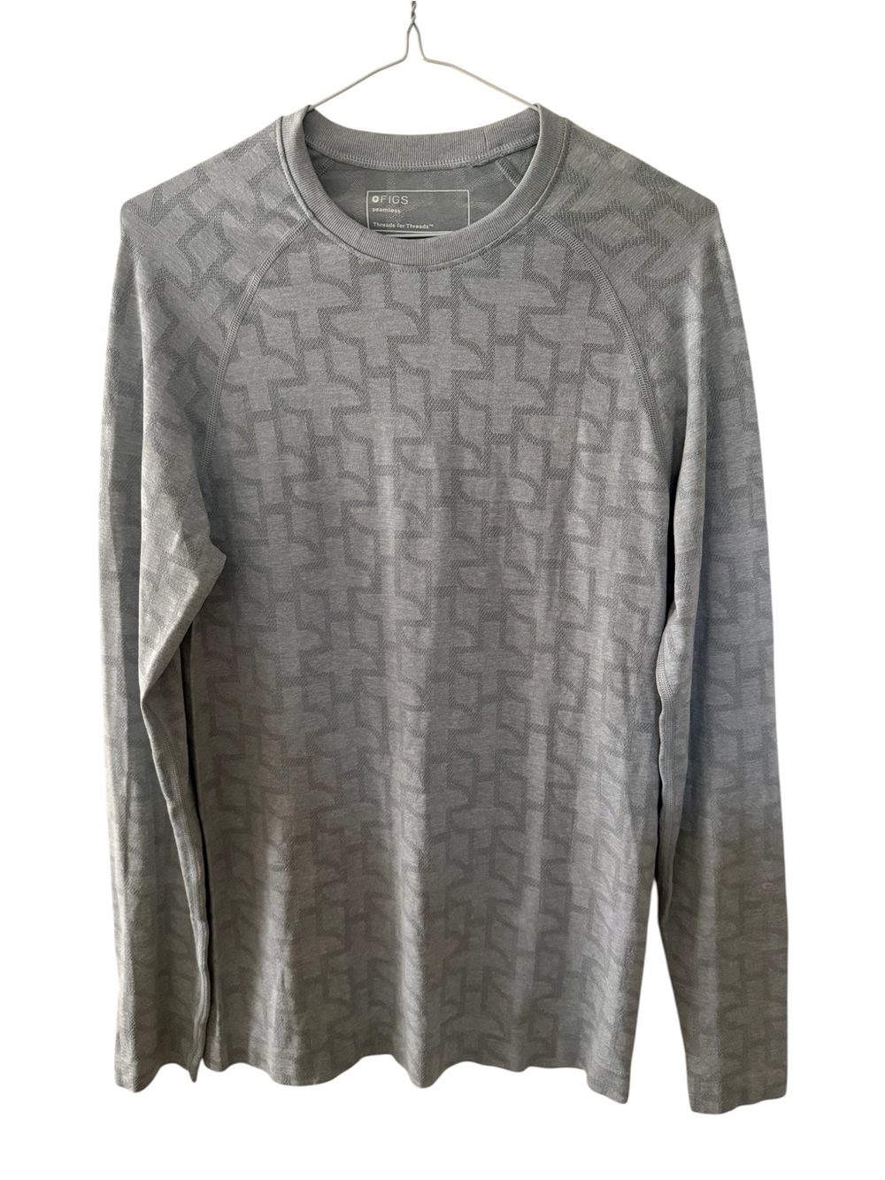 FIGS Makato Seamless Long-Sleeve Underscrub Shirt Men Small Grey Geometric Print